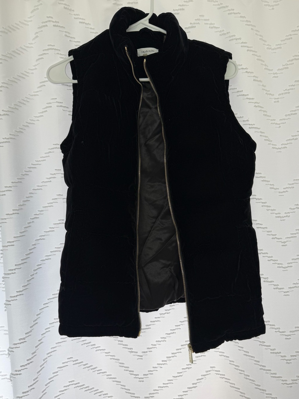 Calvin Klein Black Velvet Quilted Vest - Picture 5 of 5